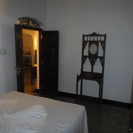Chitra Ayurveda Hotel Bentota Værelse billede