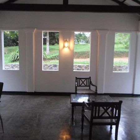 Chitra Ayurveda Hotel Bentota Værelse billede