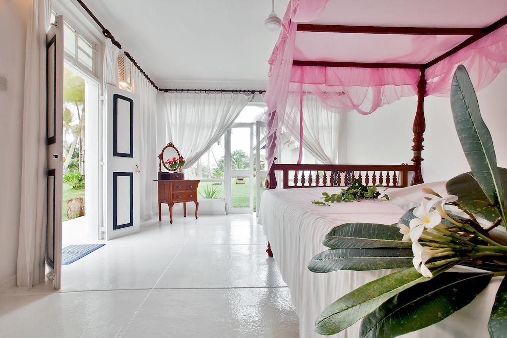 Chitra Ayurveda Hotel Bentota Værelse billede