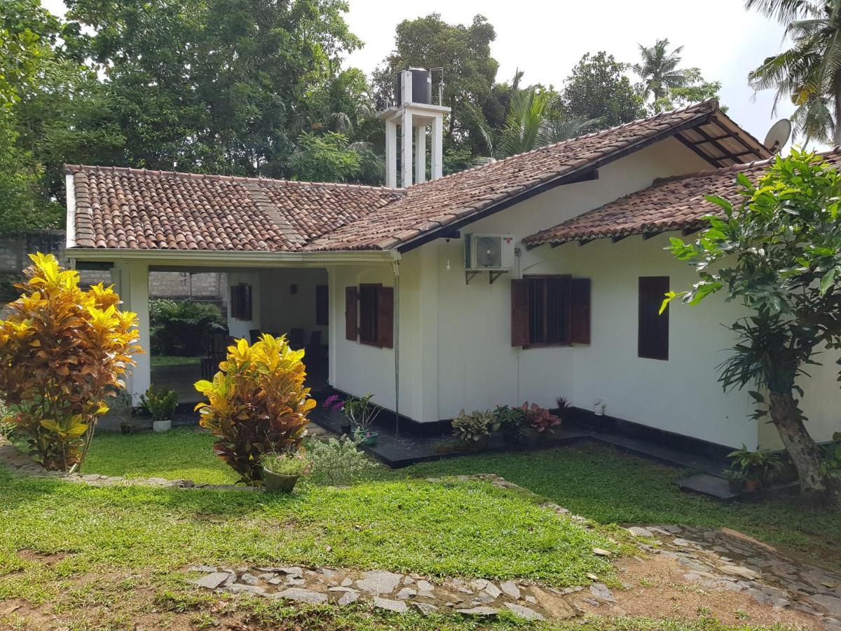 Chitra Ayurveda Hotel Bentota Eksteriør billede