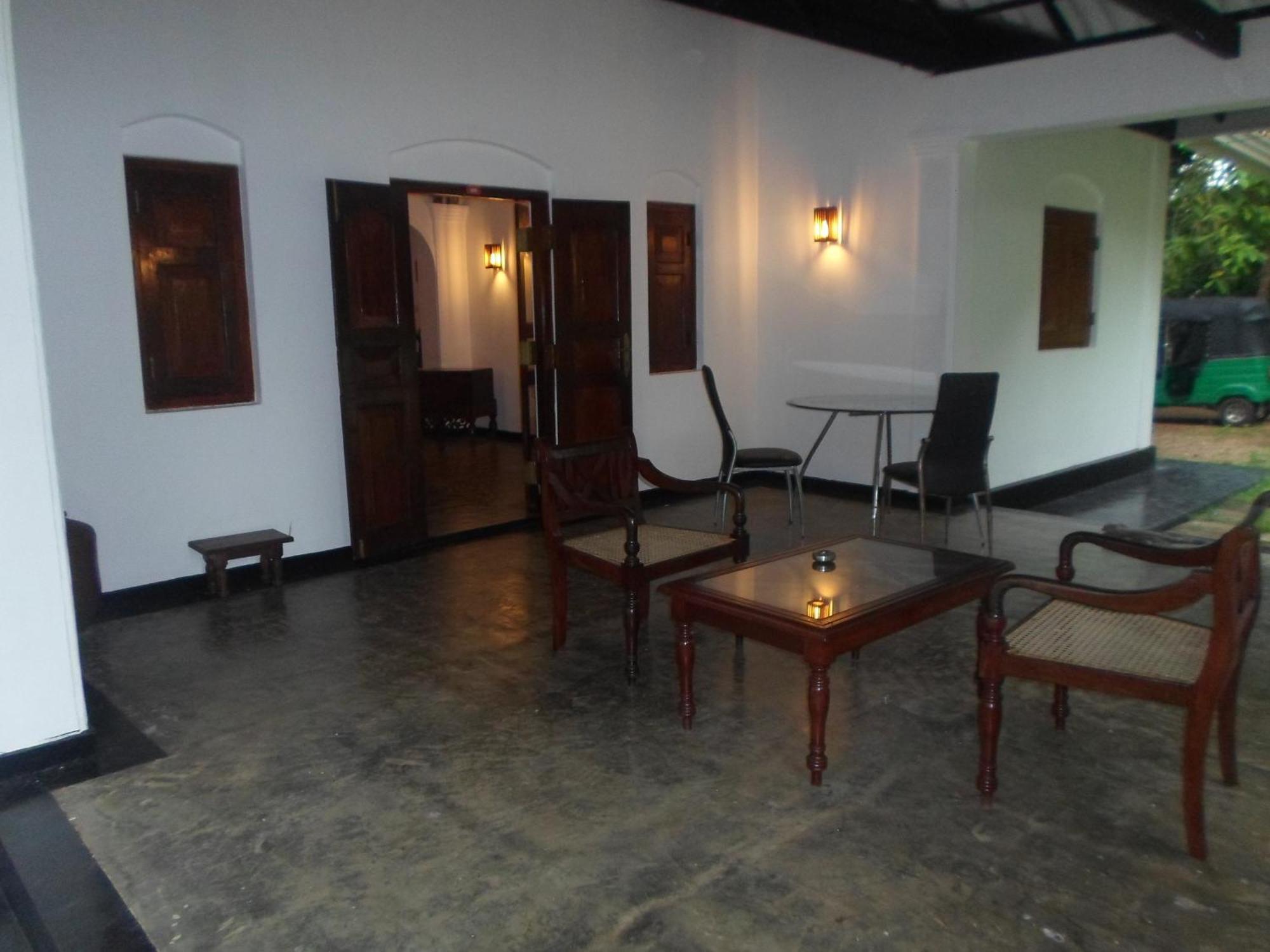 Chitra Ayurveda Hotel Bentota Værelse billede